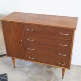 Spindle foot chest of drawers 1960