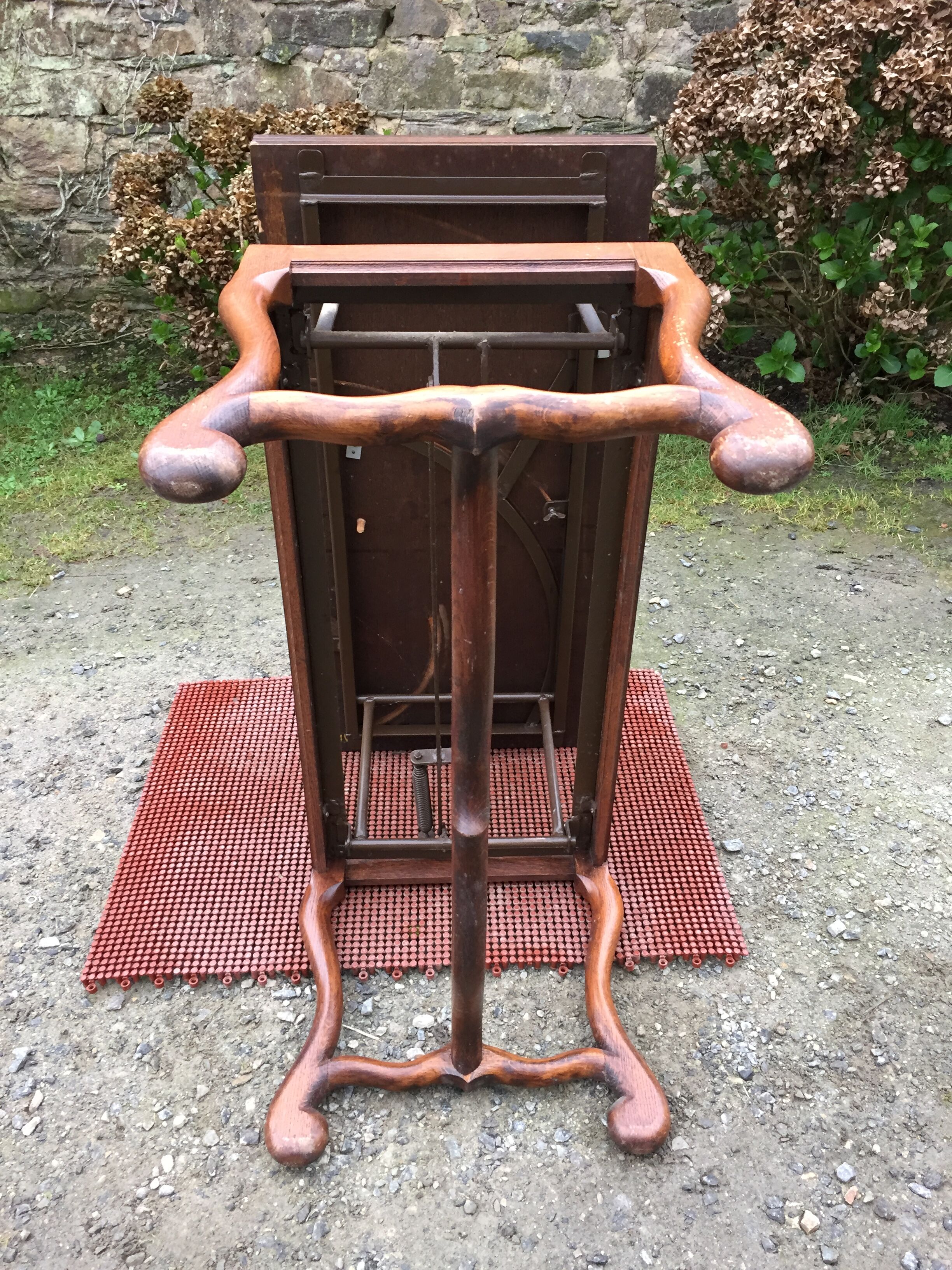Modular vintage oak coffee table with Albert Ducrot's magical system