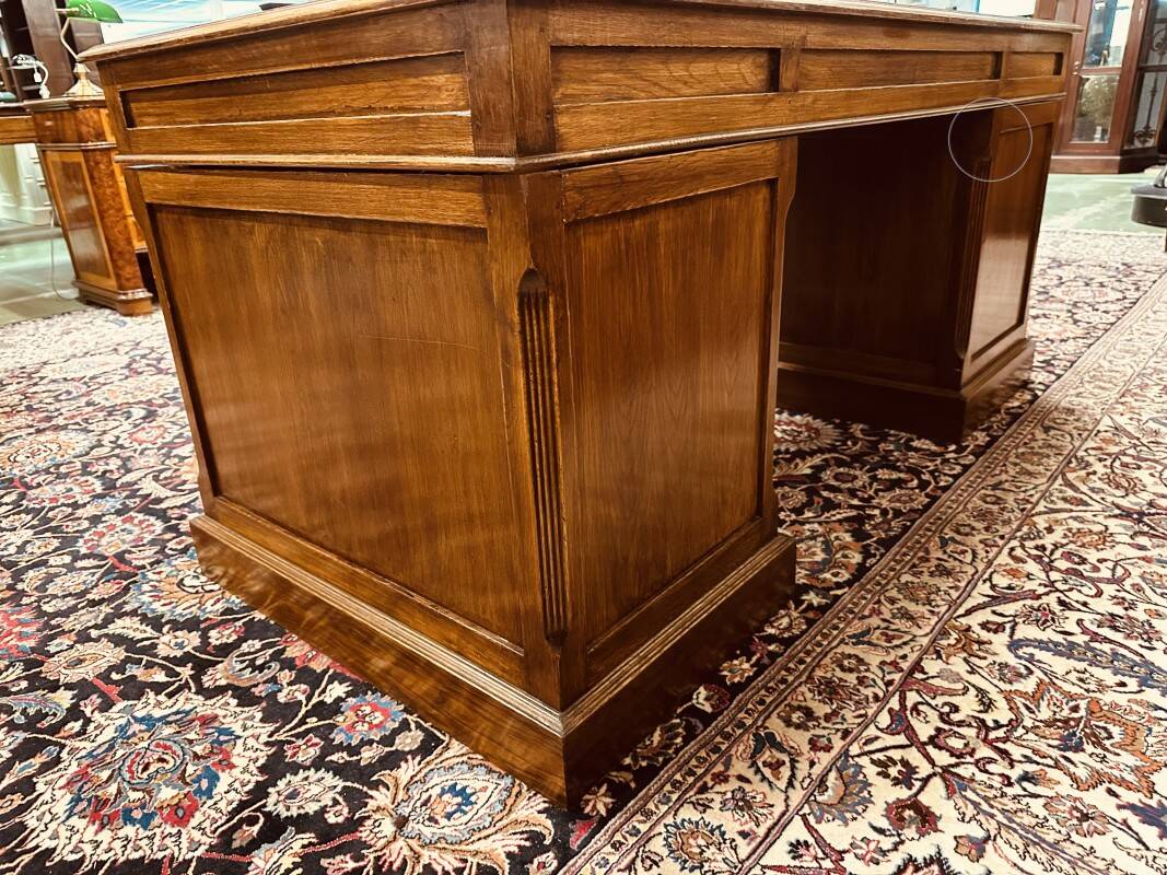 Classic English Eichholtz Desk