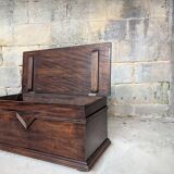 Coffre en bois