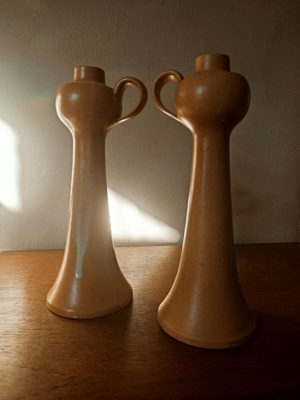 Duo de bougeoirs en grès satiné