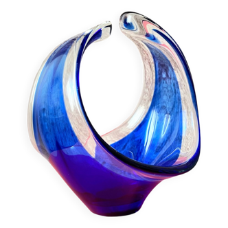 Blue and translucent crystal bowl / emptier signed Bayel
