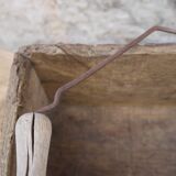 Wooden crate with handle