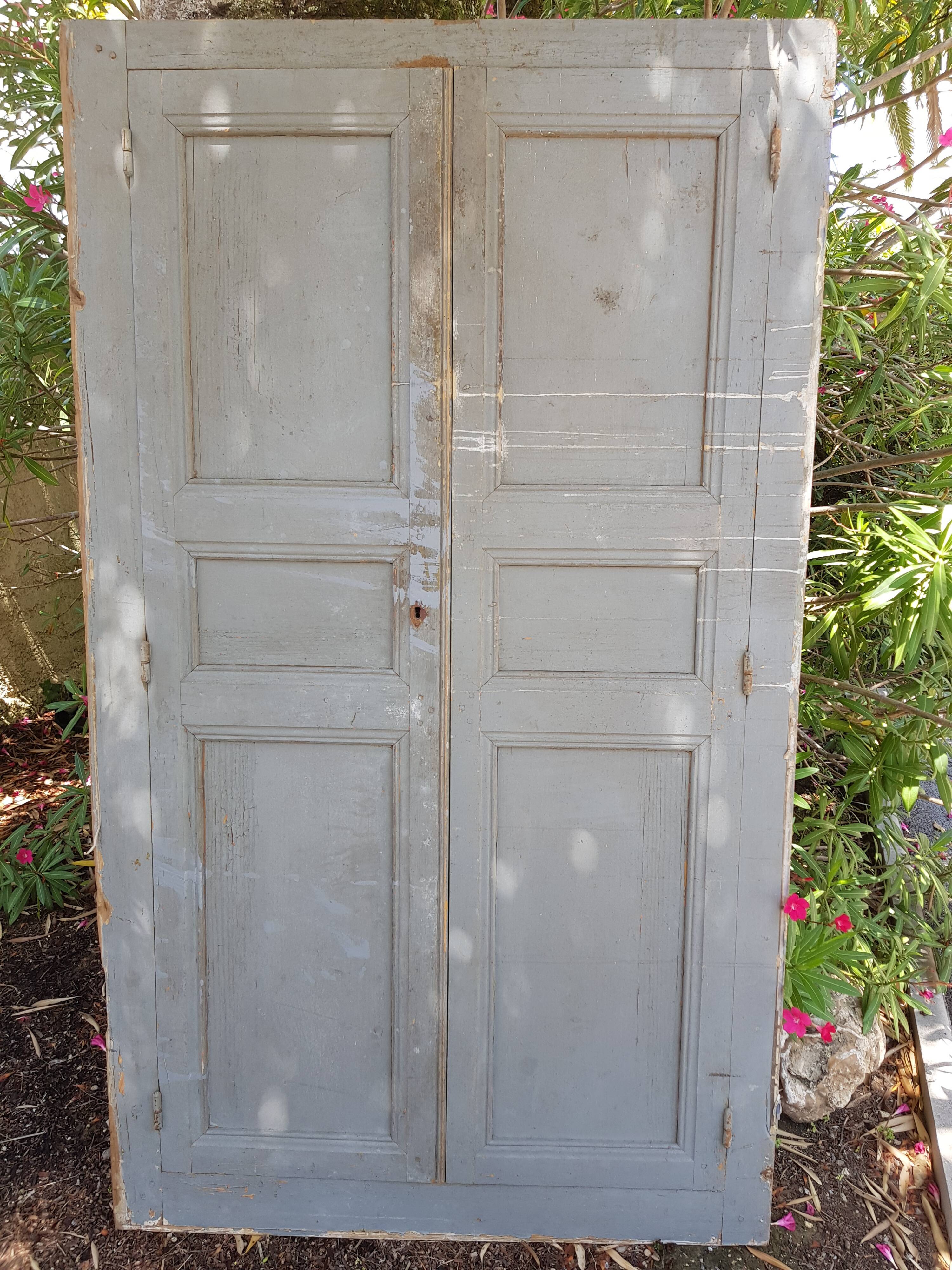 Wall closet door