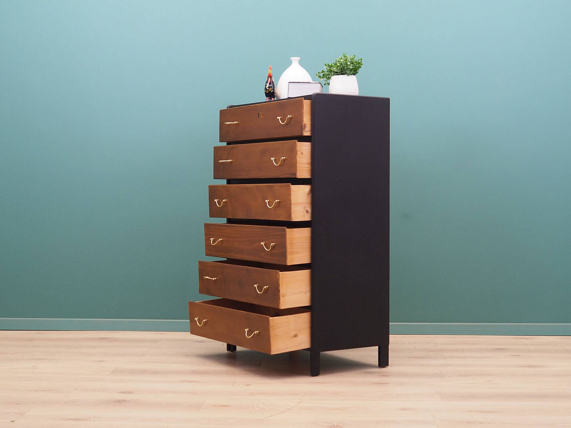 Walnut chest of drawers, Danish design, 1960s, production: Denmark
