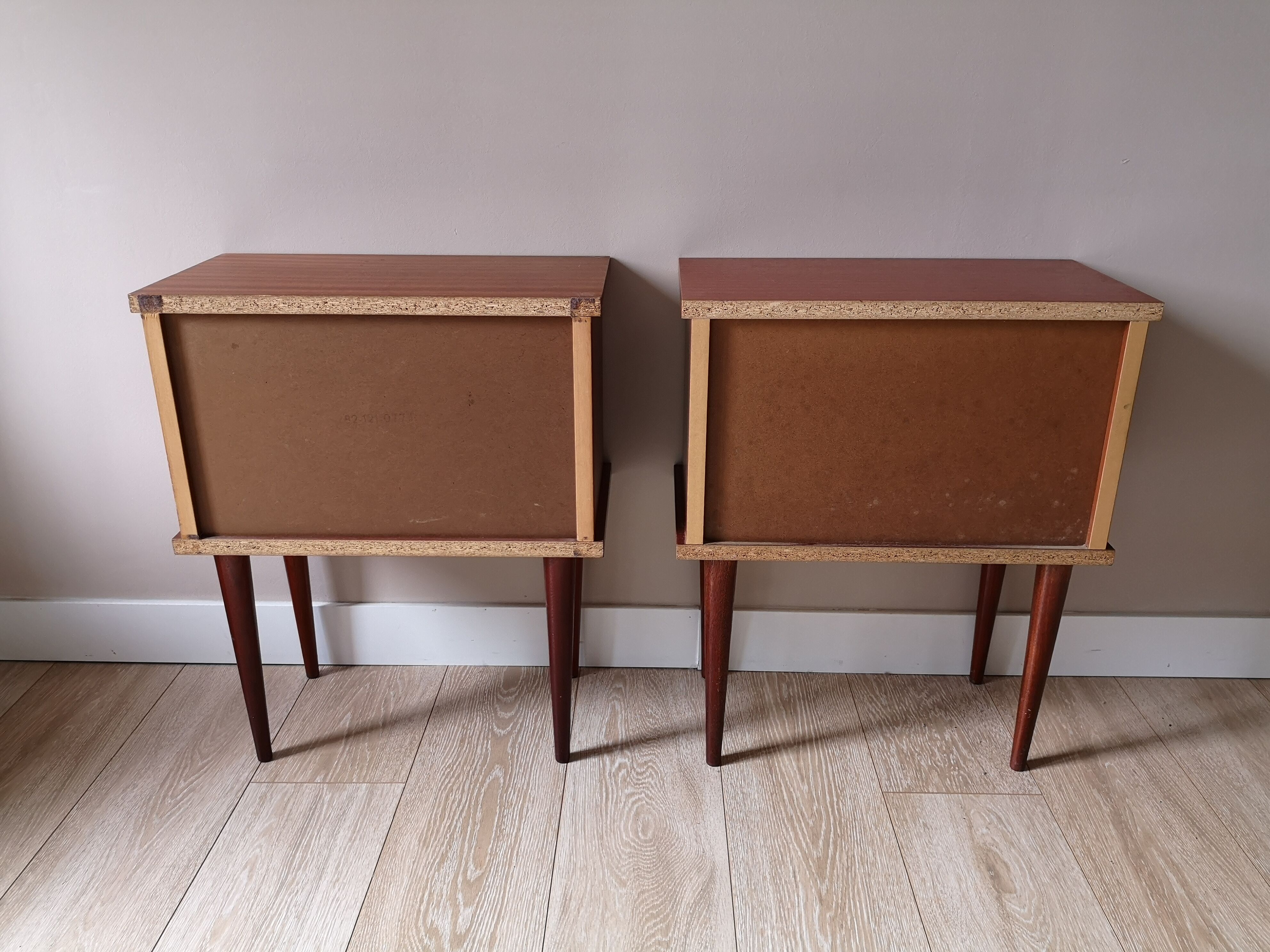Paire de chevets en teck de style scandinave
