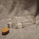 Glass bottle