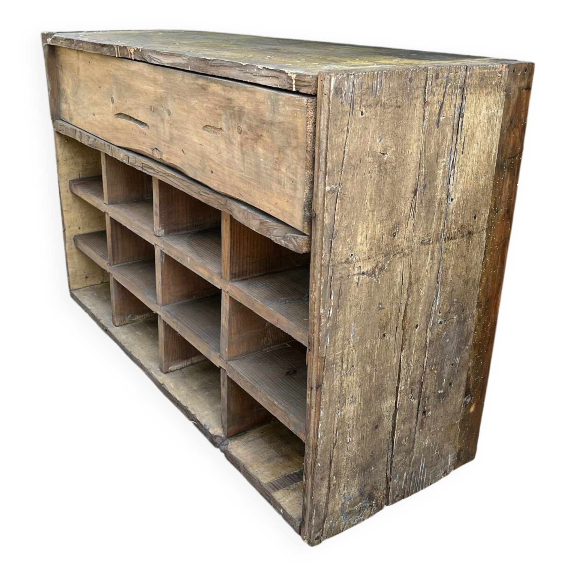 Cabinet with lockers