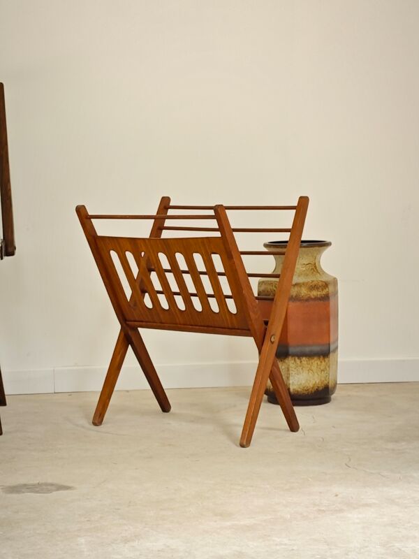 Porte revue par Cees Braakman pour
Pastoe 1960