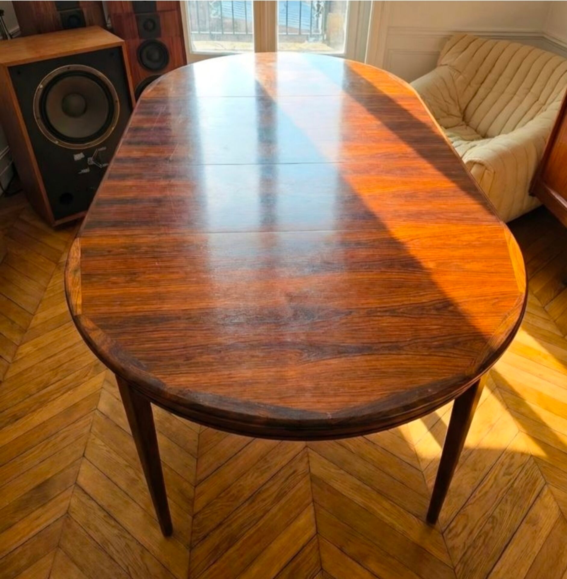 Round table by VV Møbler Spottrup extendable in rosewood
