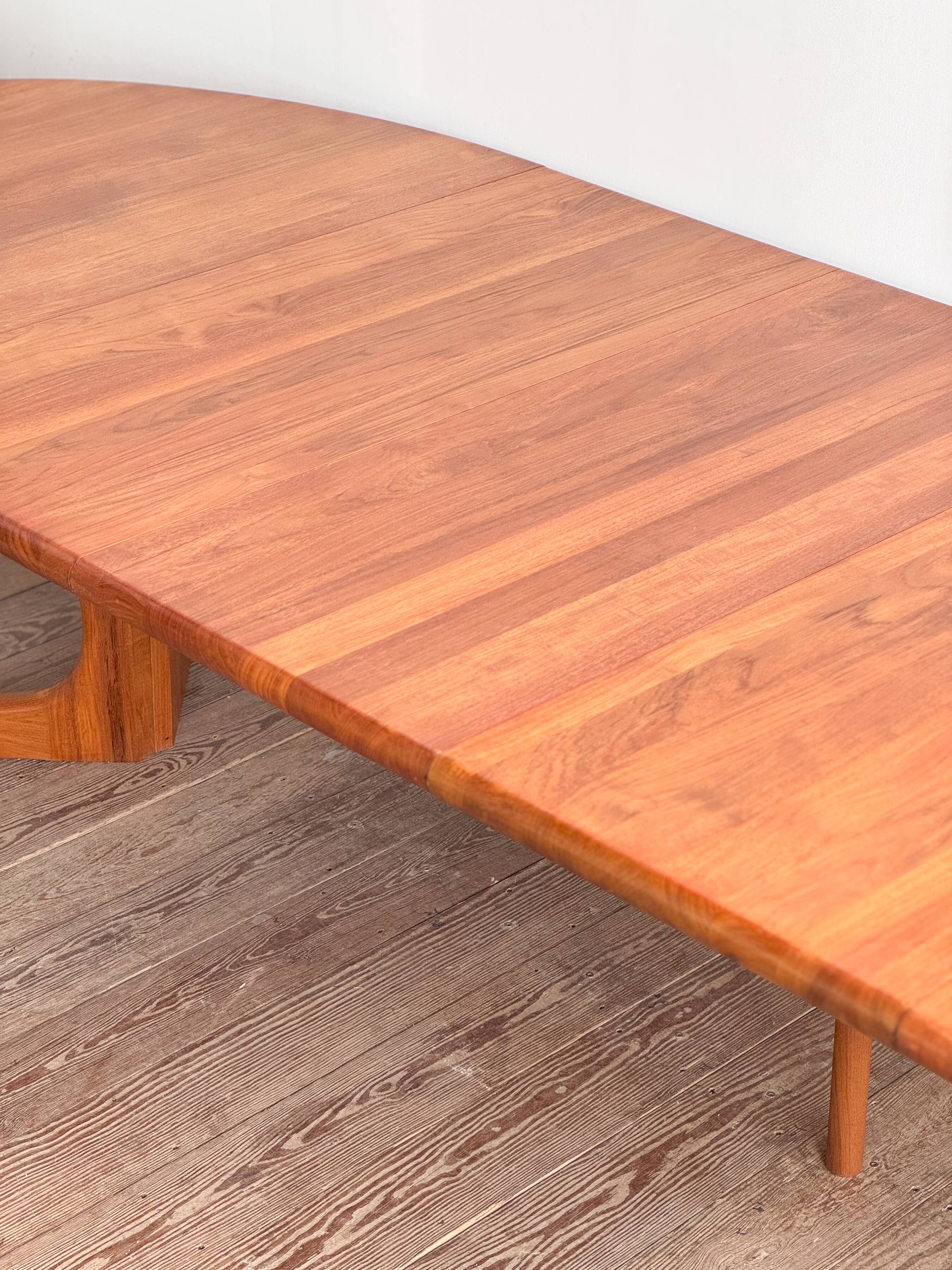Grande table à manger scandinave vintage en teck massif, Danemark, 1970