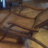 Ancienne chaise longue de paquebot cannée