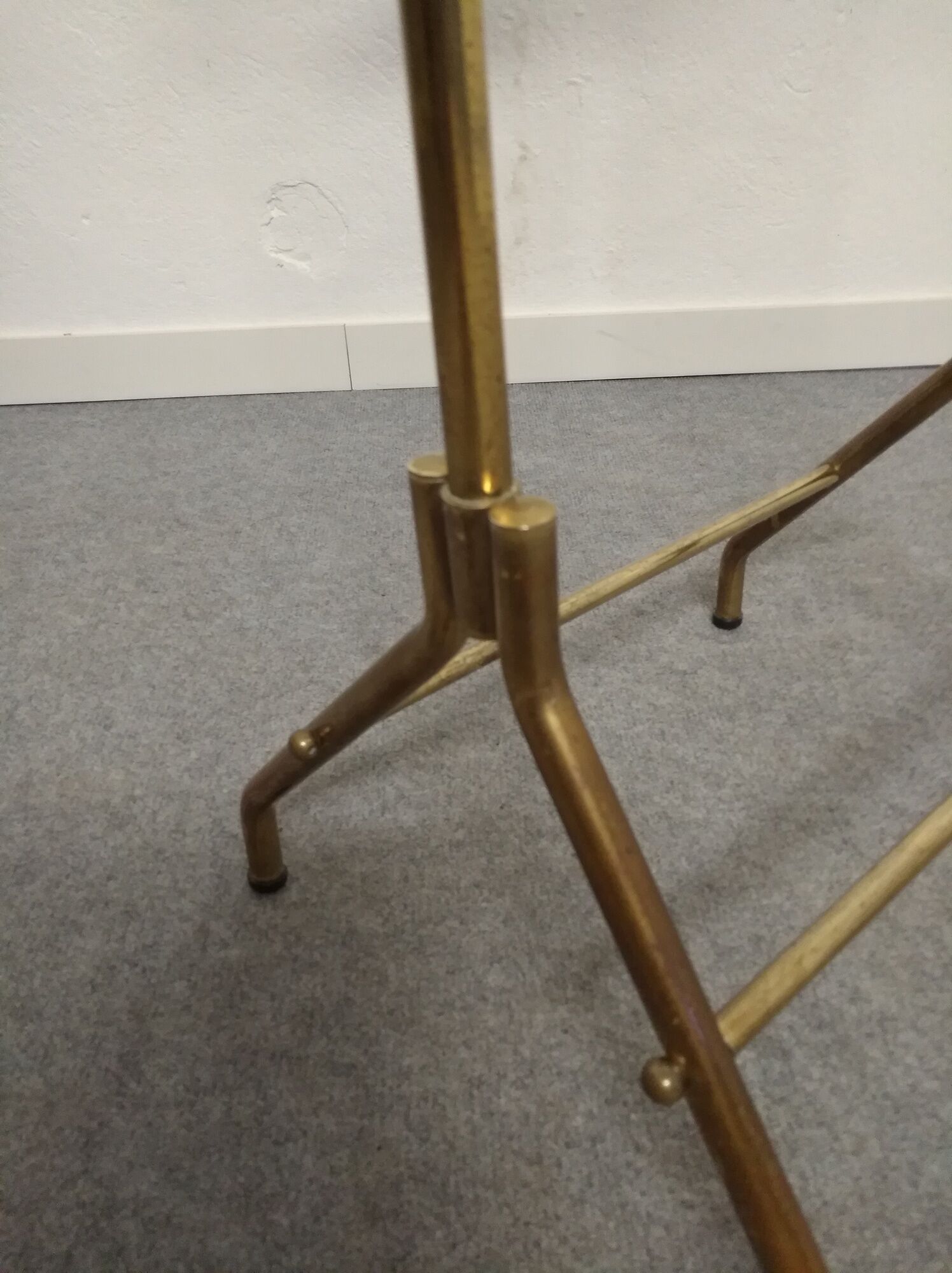 Italian brass valet from the 50s/60s