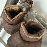 Ancienne paire de gants de boxe en cuir