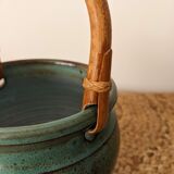 Ceramic pot with rattan handle