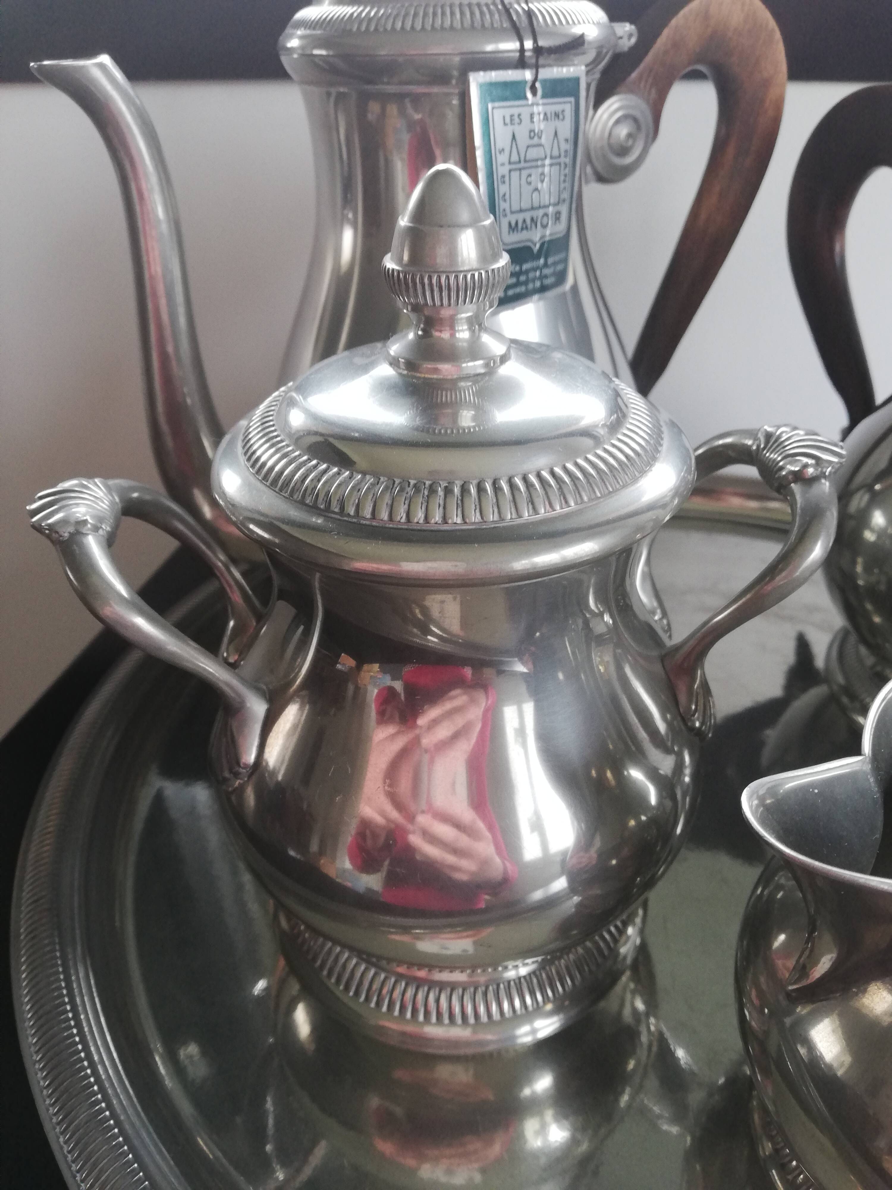 Coffee and tea tray service Les Étains du Manoir.