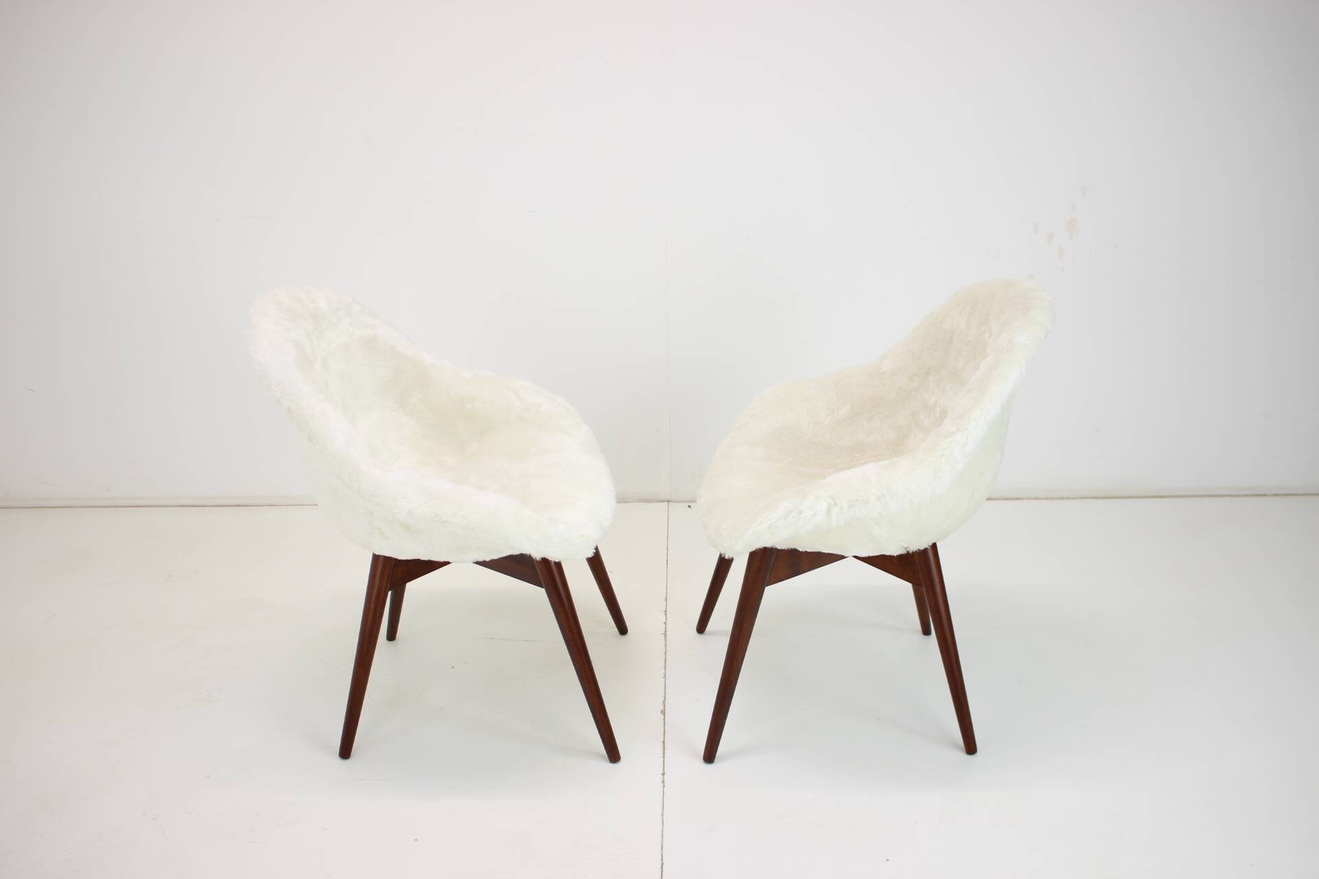 Pair of Restored Lounge Chairs by Miroslav Navratil, 1960s