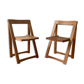 Pair of pine folding chairs, italy 1960s