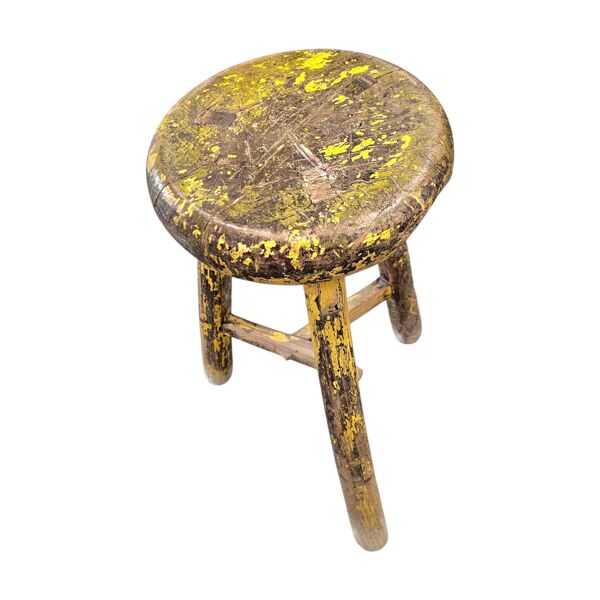 Tabouret en bois primitif sur trépied / hauteur 52 cm