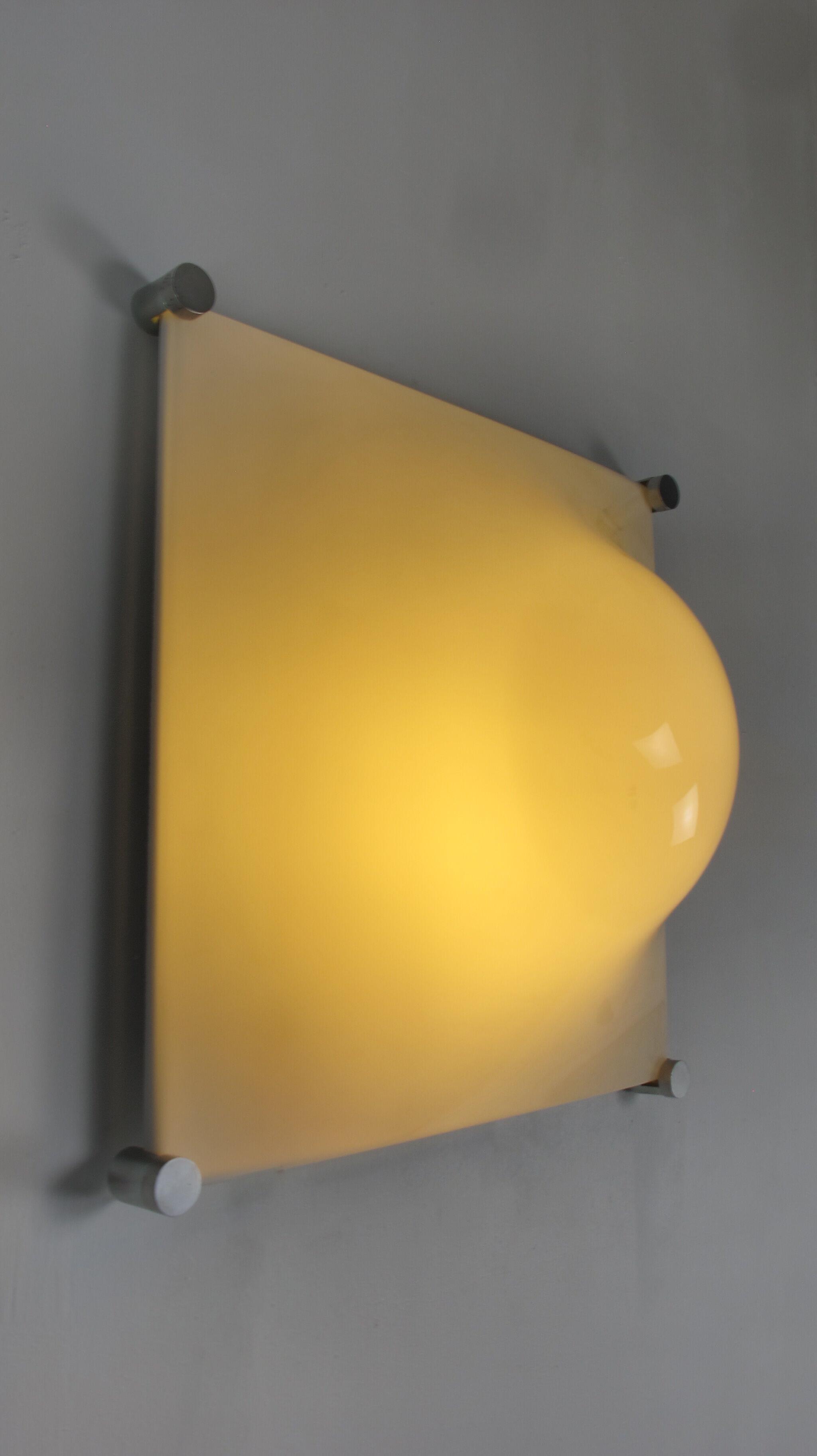 Bolla sconce, Elio Martinelli