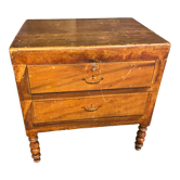 Chest on feet early XX th pine