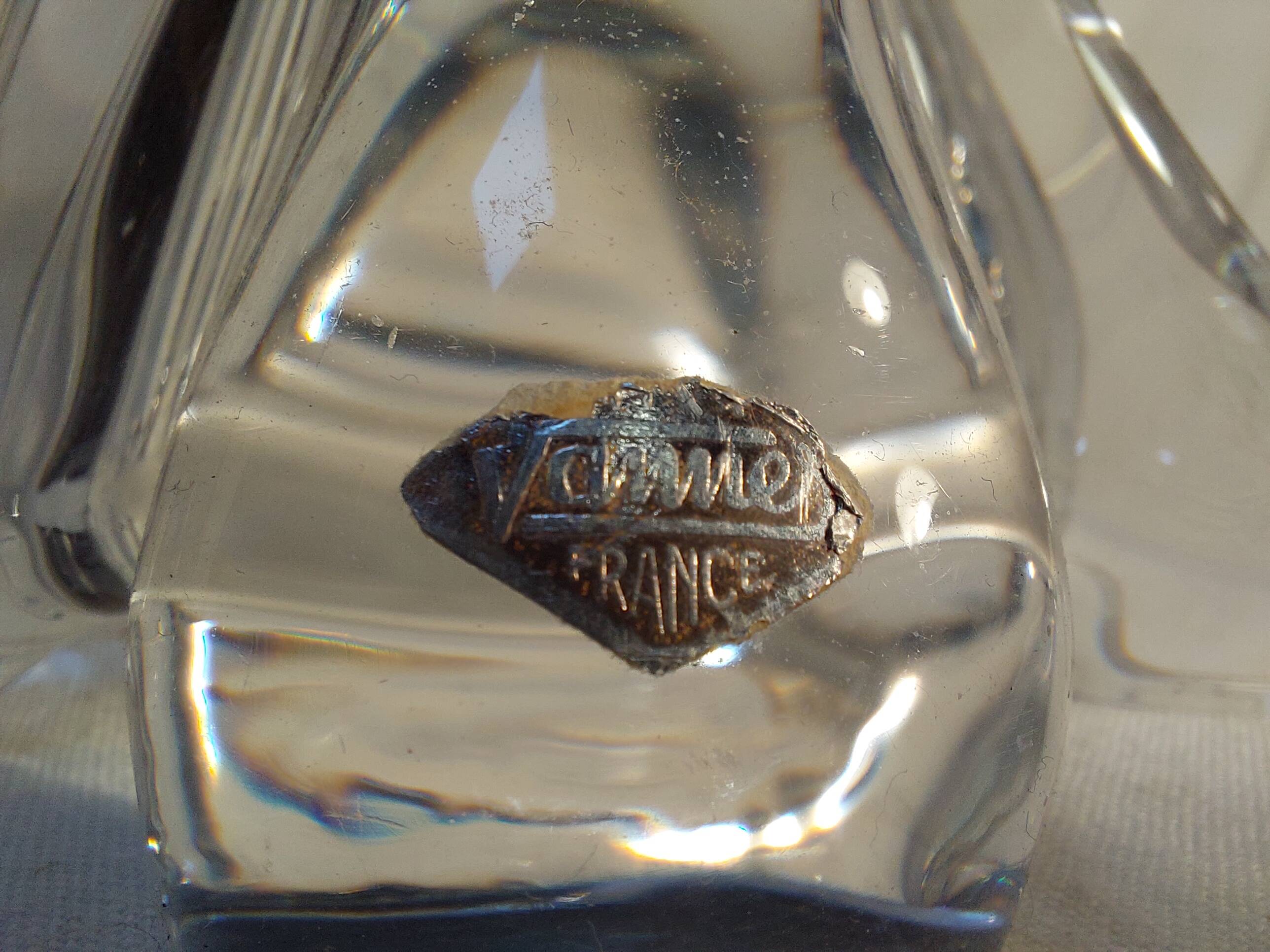 Twisted crystal lamp base signed vannes france 30cm