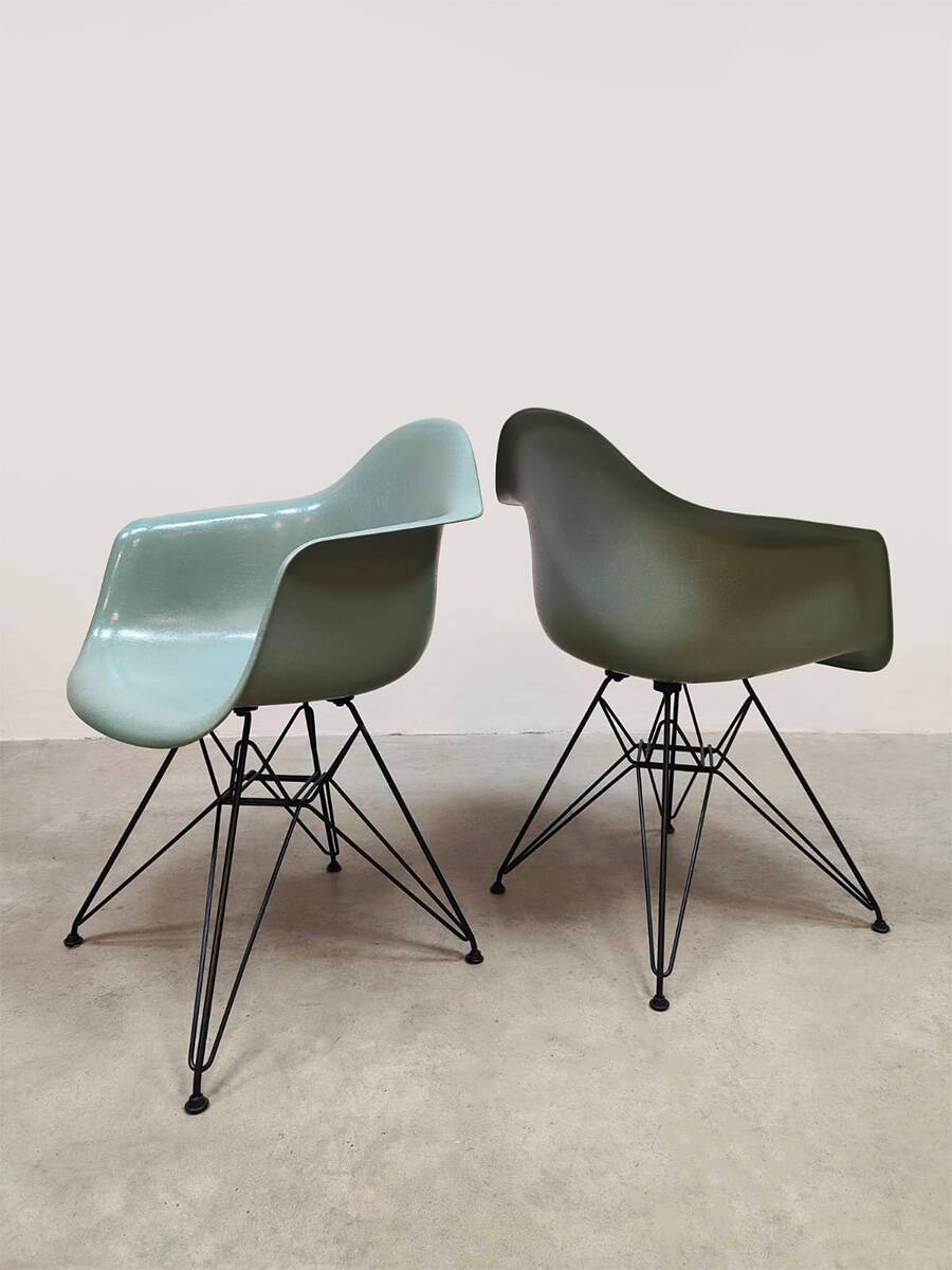 DAR dining chairs fiberglass shell chairs Charles & Ray Eames Vitra