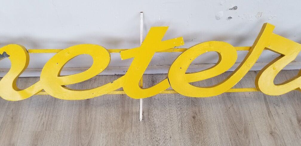 "Papeterie" sign