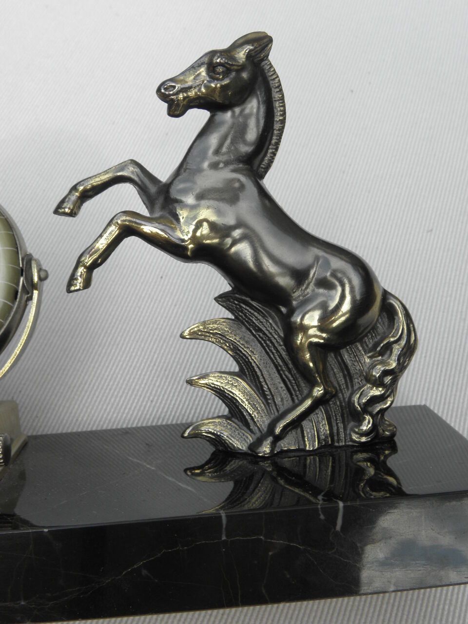 Perpetual calendar art deco horse figurine in marble