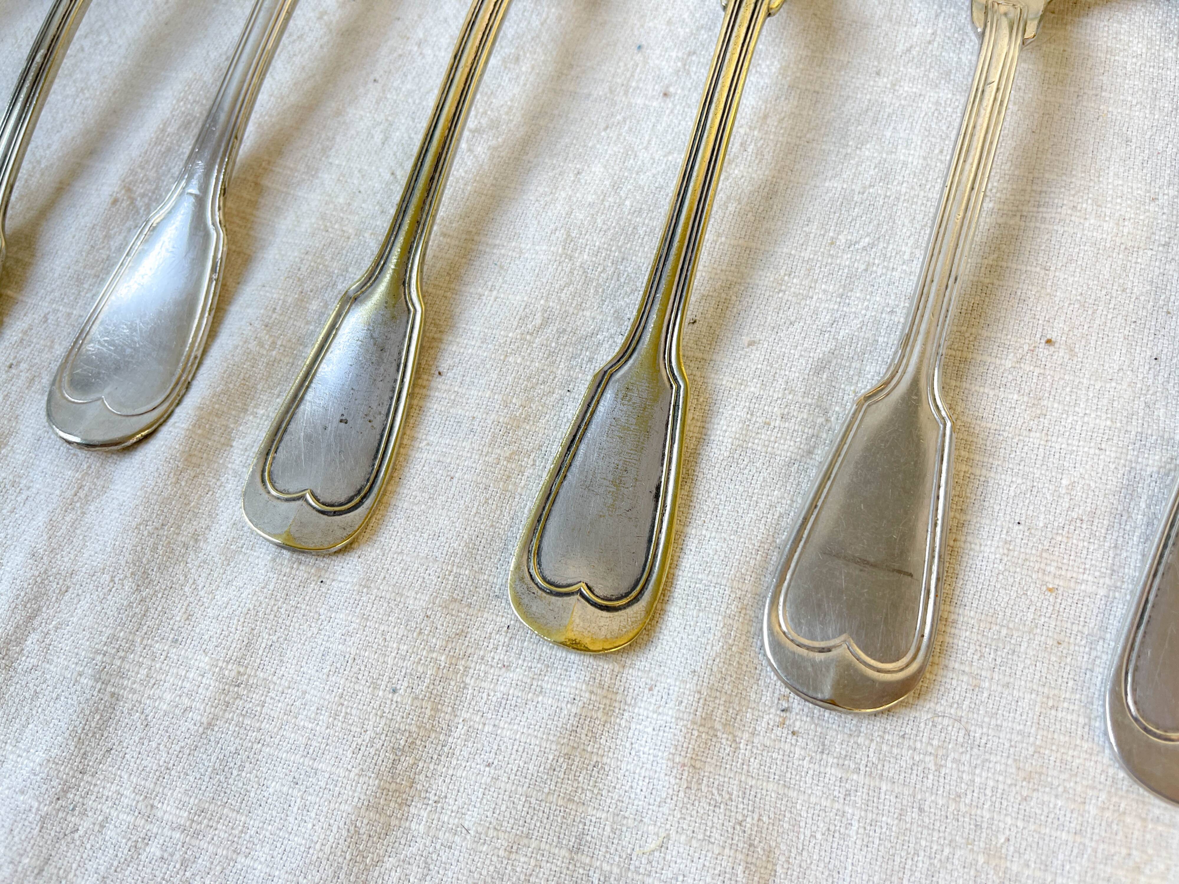 Set of 8 vintage silver plated soup spoons