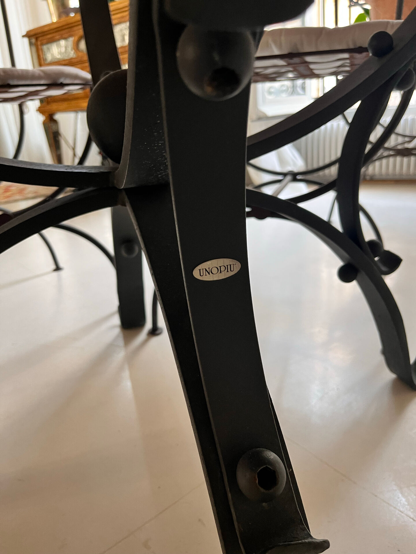 Onopiu garden table