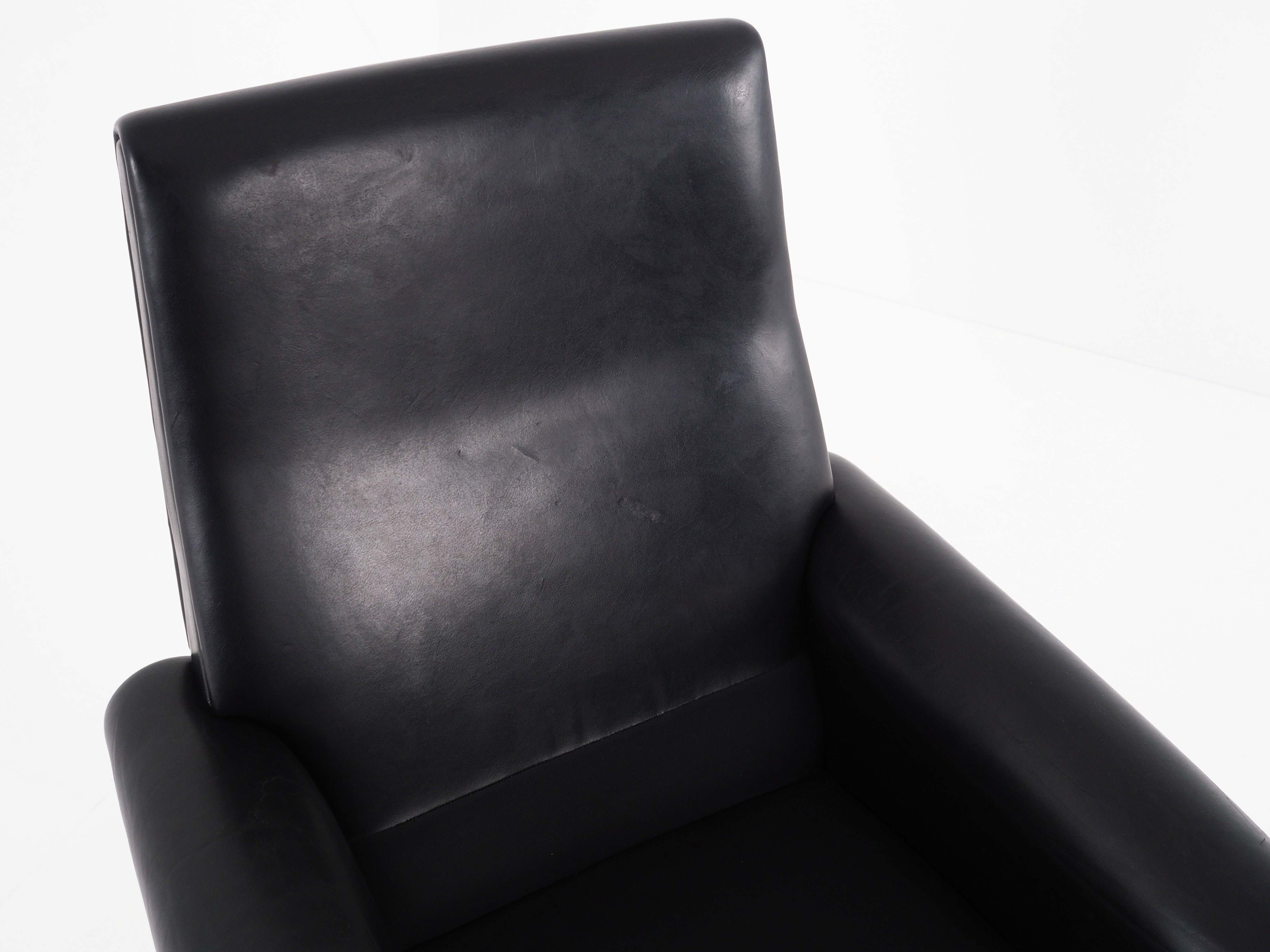 Black leather armchair, Danish design, 1970s, production: Denmark
