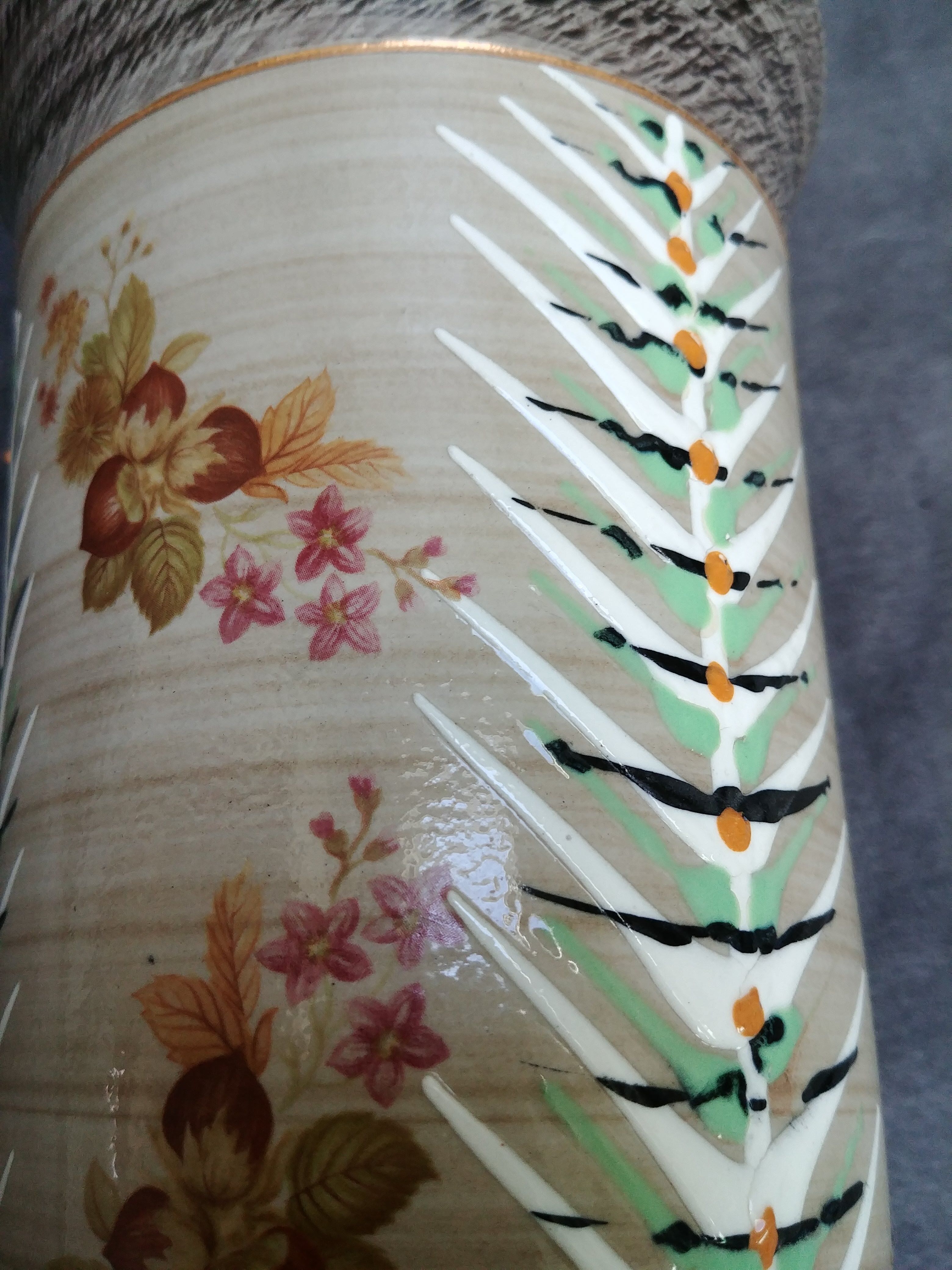 Vase en grès signé par l'artiste Waillault