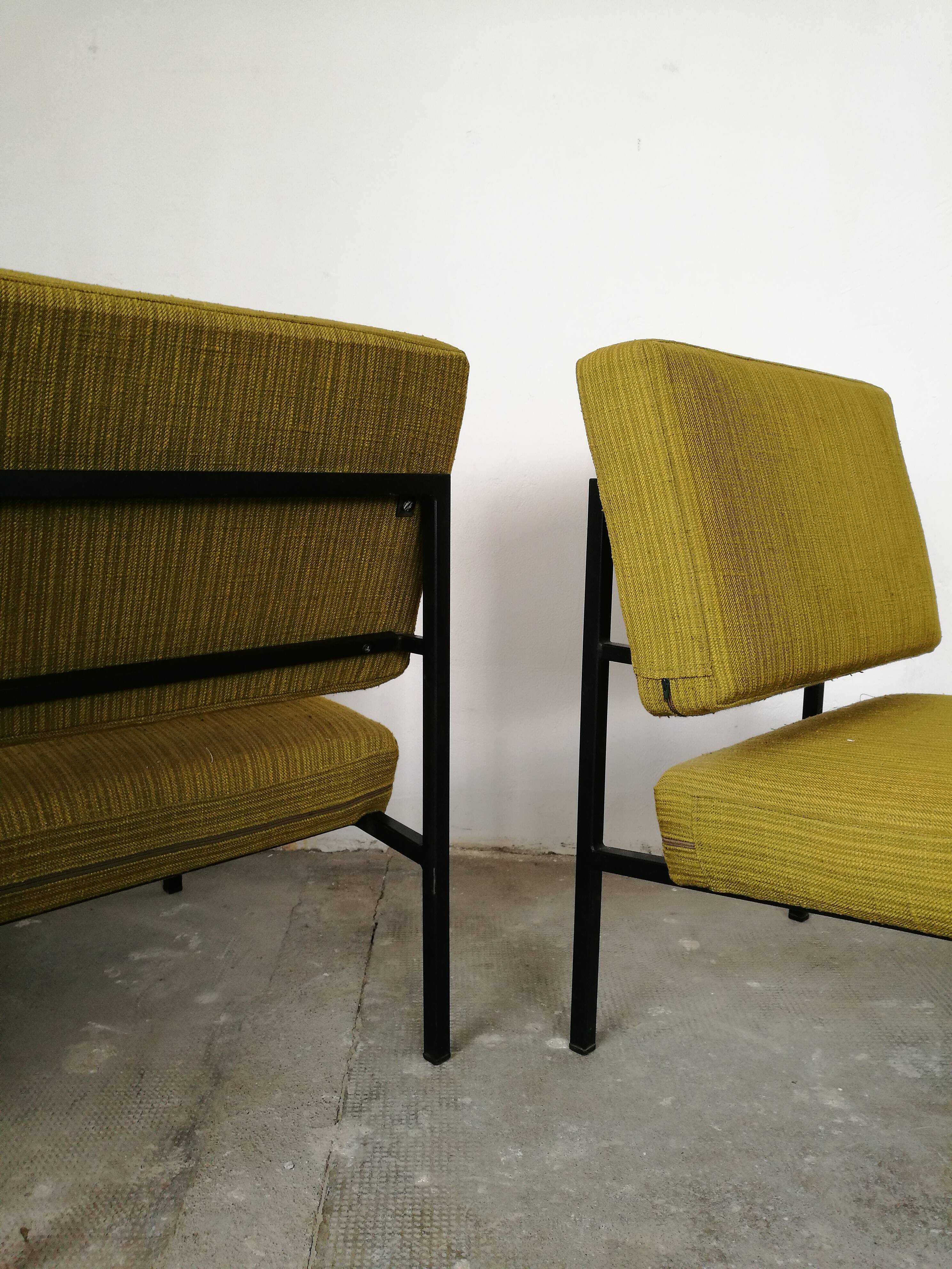 pair of André Simard armchairs for Airborne