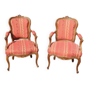 Paire  de fauteuils cabriolet - style louis
