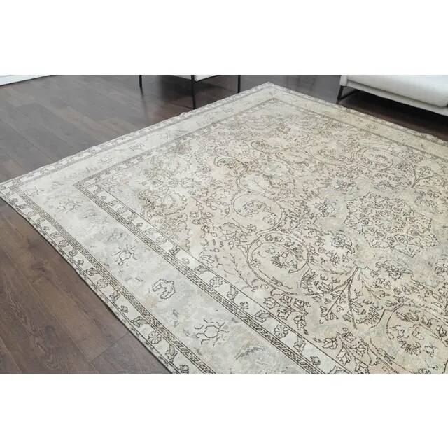 1970s Vintage Persian Handmade Wool Cotton Brown Area Rug 292x388