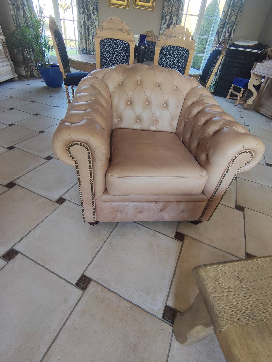 Salon trois pièces chesterfield