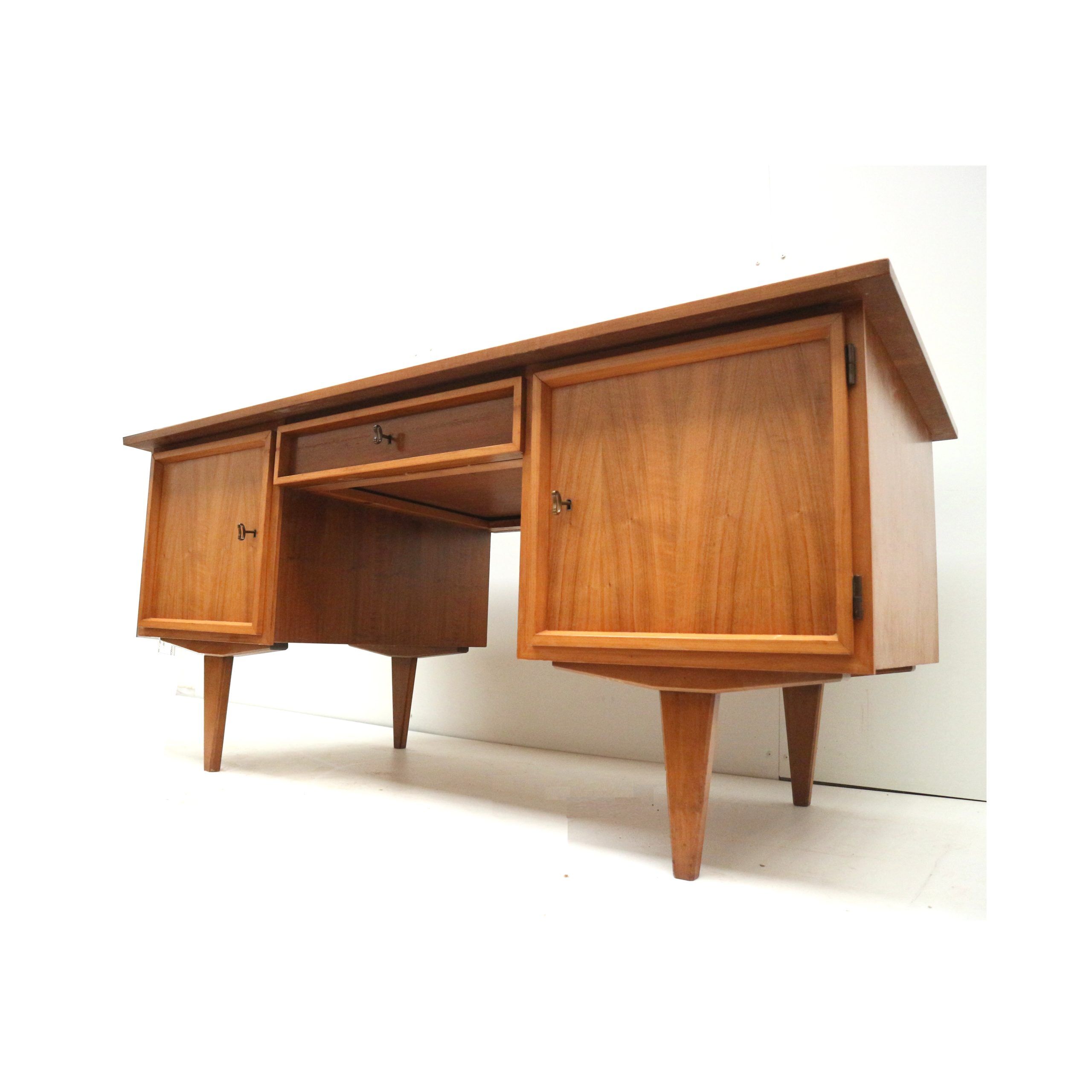 Vintage desk/executive desk with doors and drawers from the 1960s