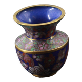 Chinese vase in email