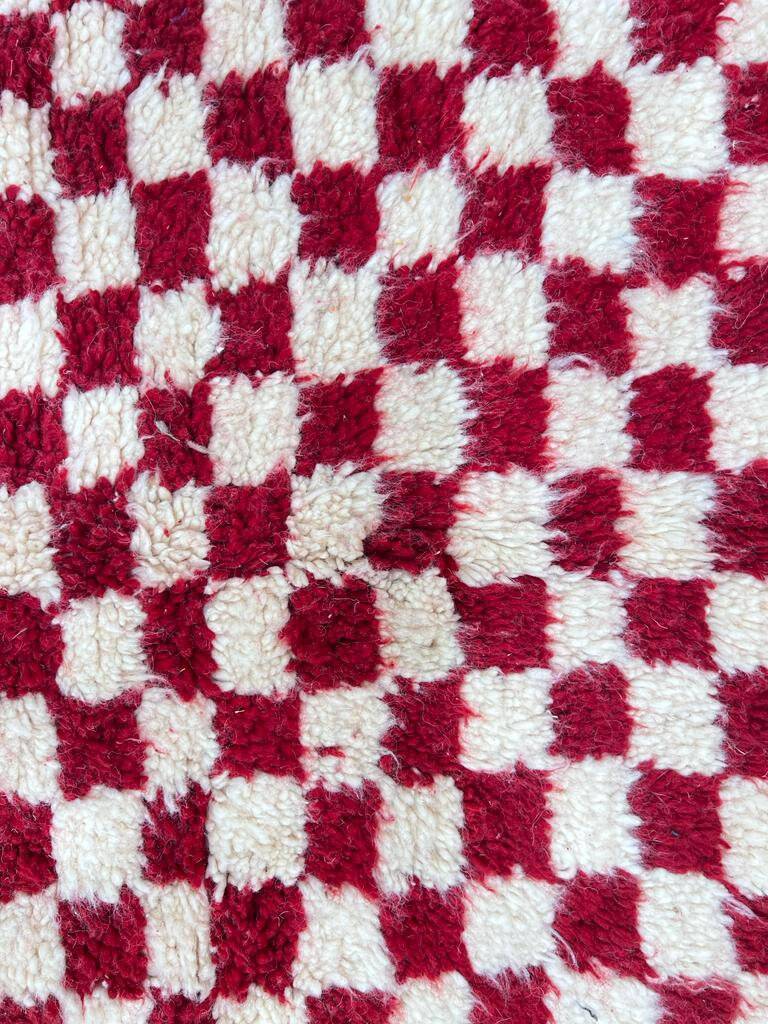 Moroccan rug in pure wool 3 x 2 m