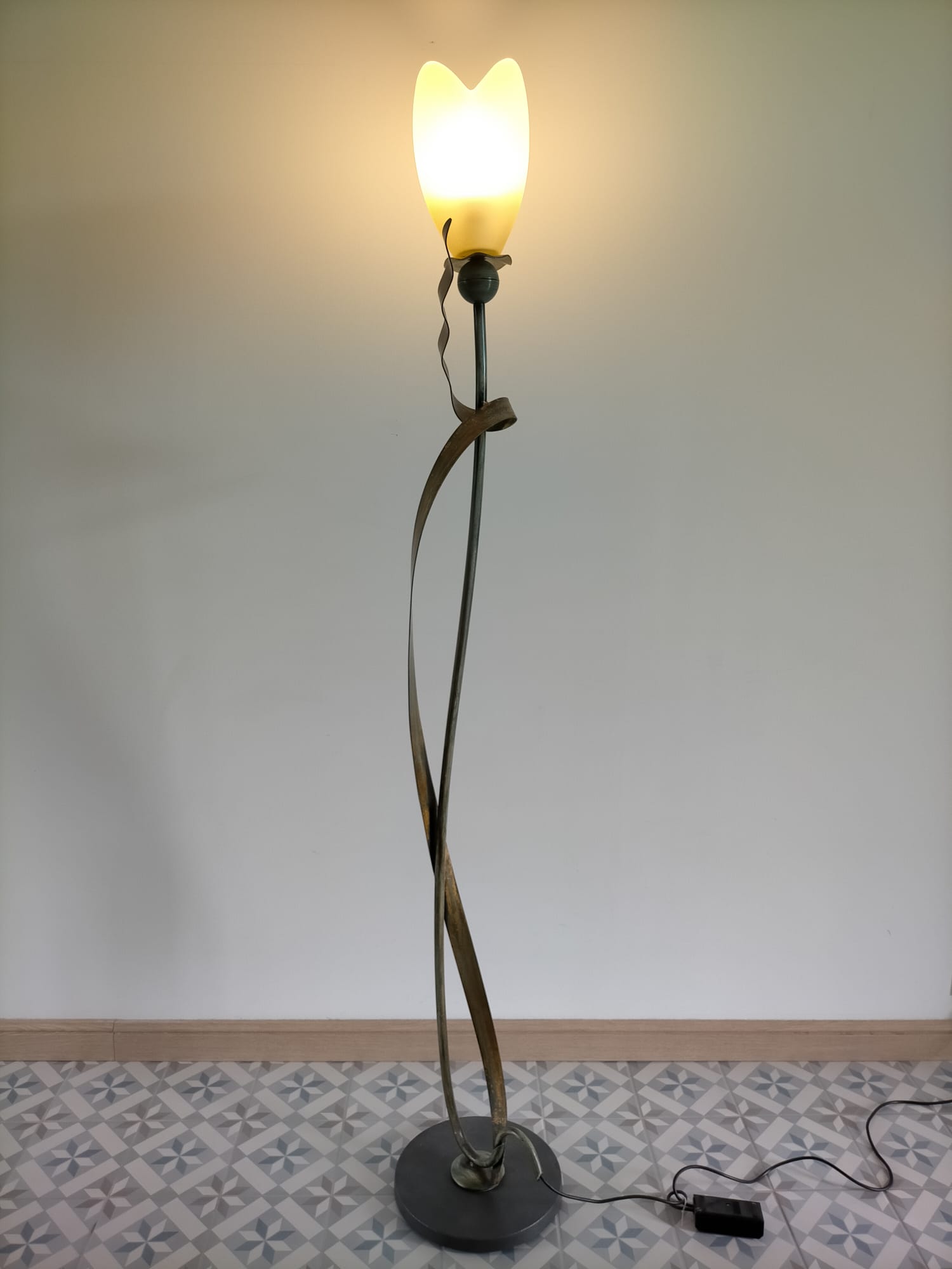 Floor lamp Masca Italy may flower designer Massimo Sacconi