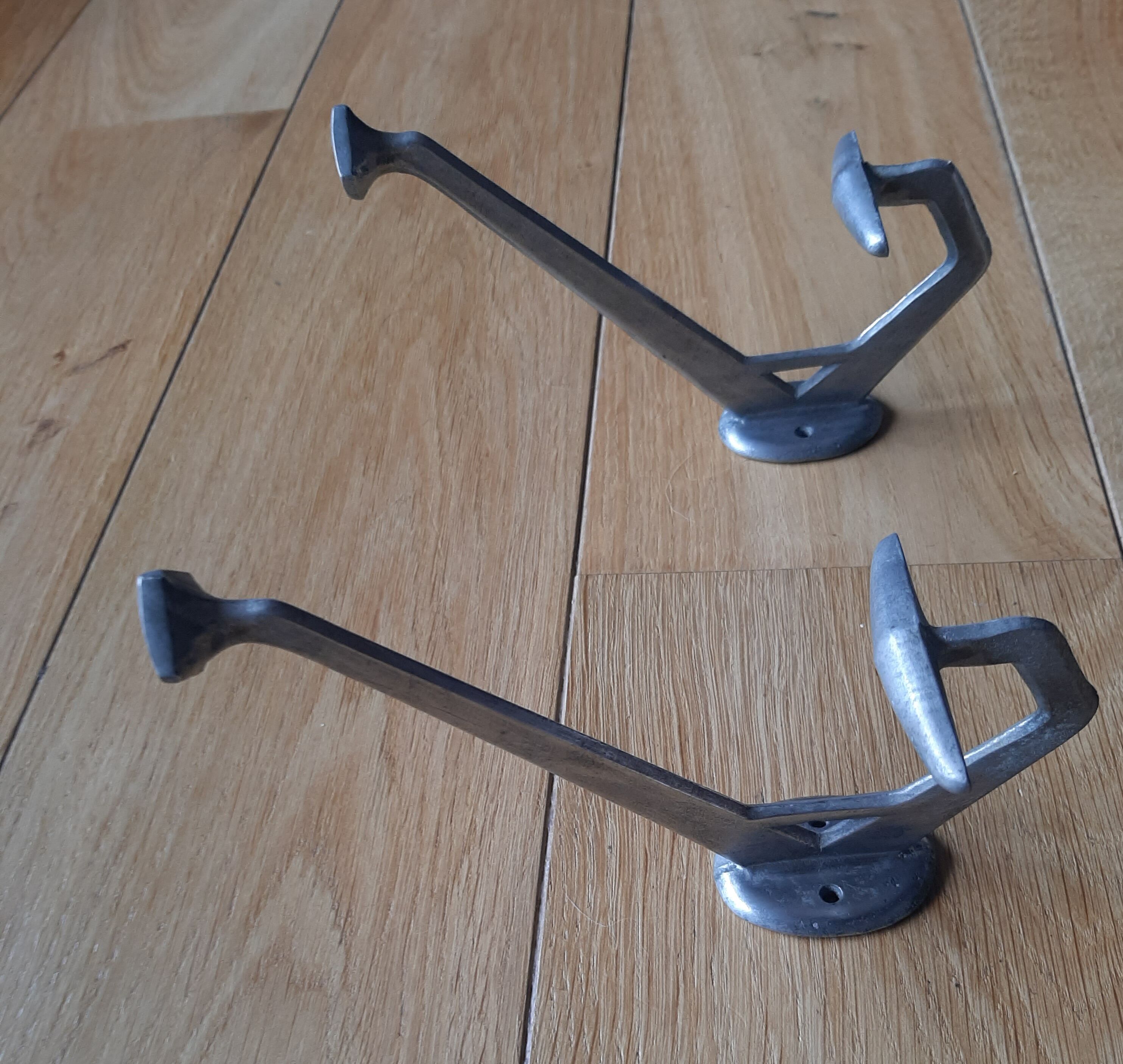 Series of 3 art deco hooks 30/40s