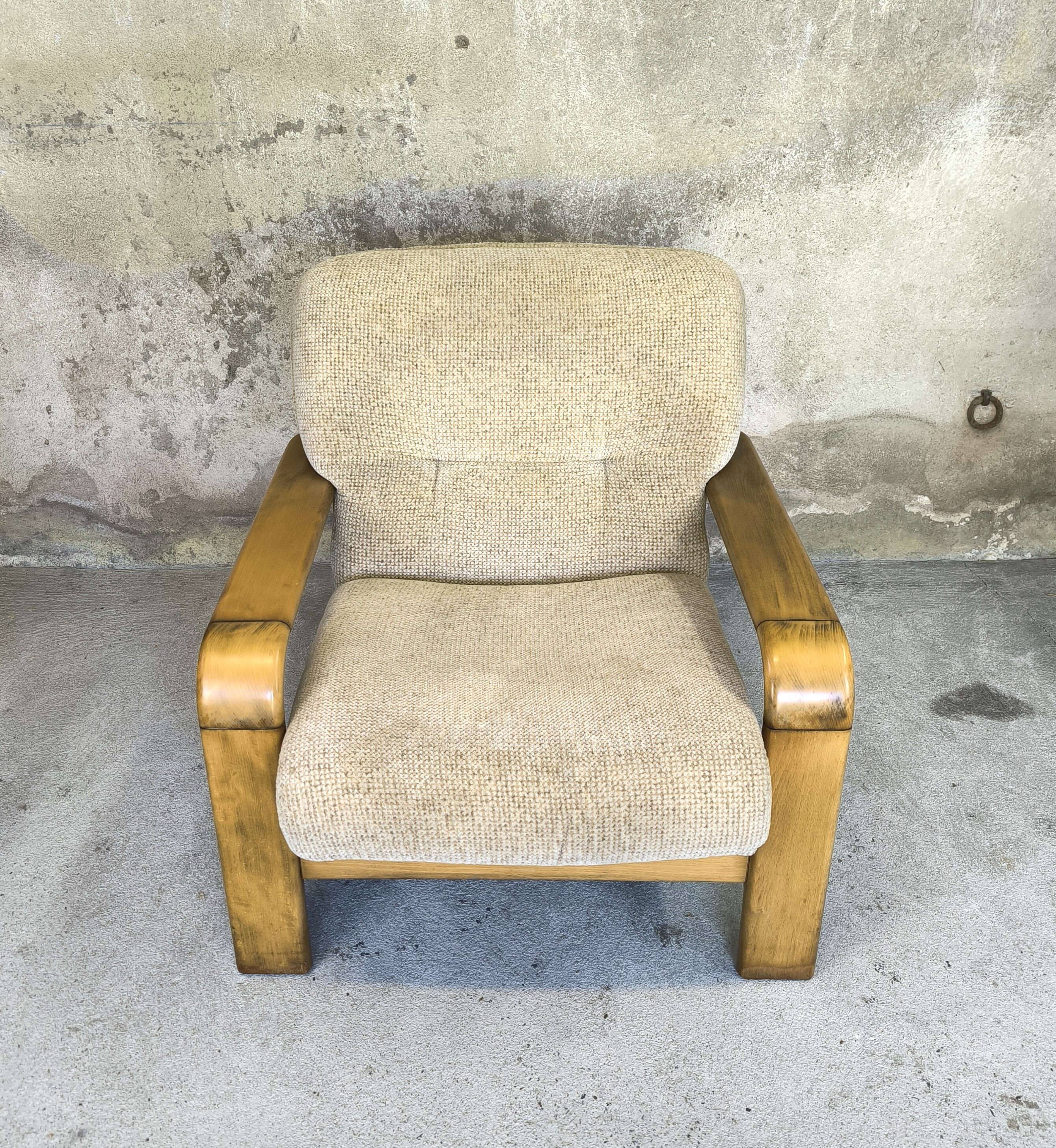 Fauteuil vintage en bois et laine
