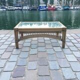 Table basse en rotin et verre