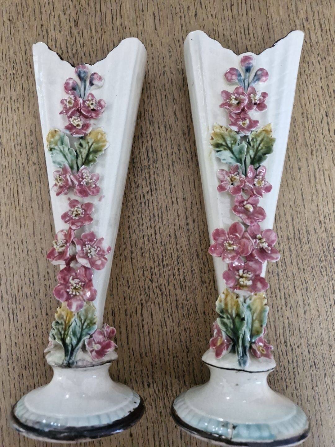 Pair of slip soliflores – Art Nouveau, late 19th century