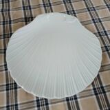 Small porcelain seashell dish