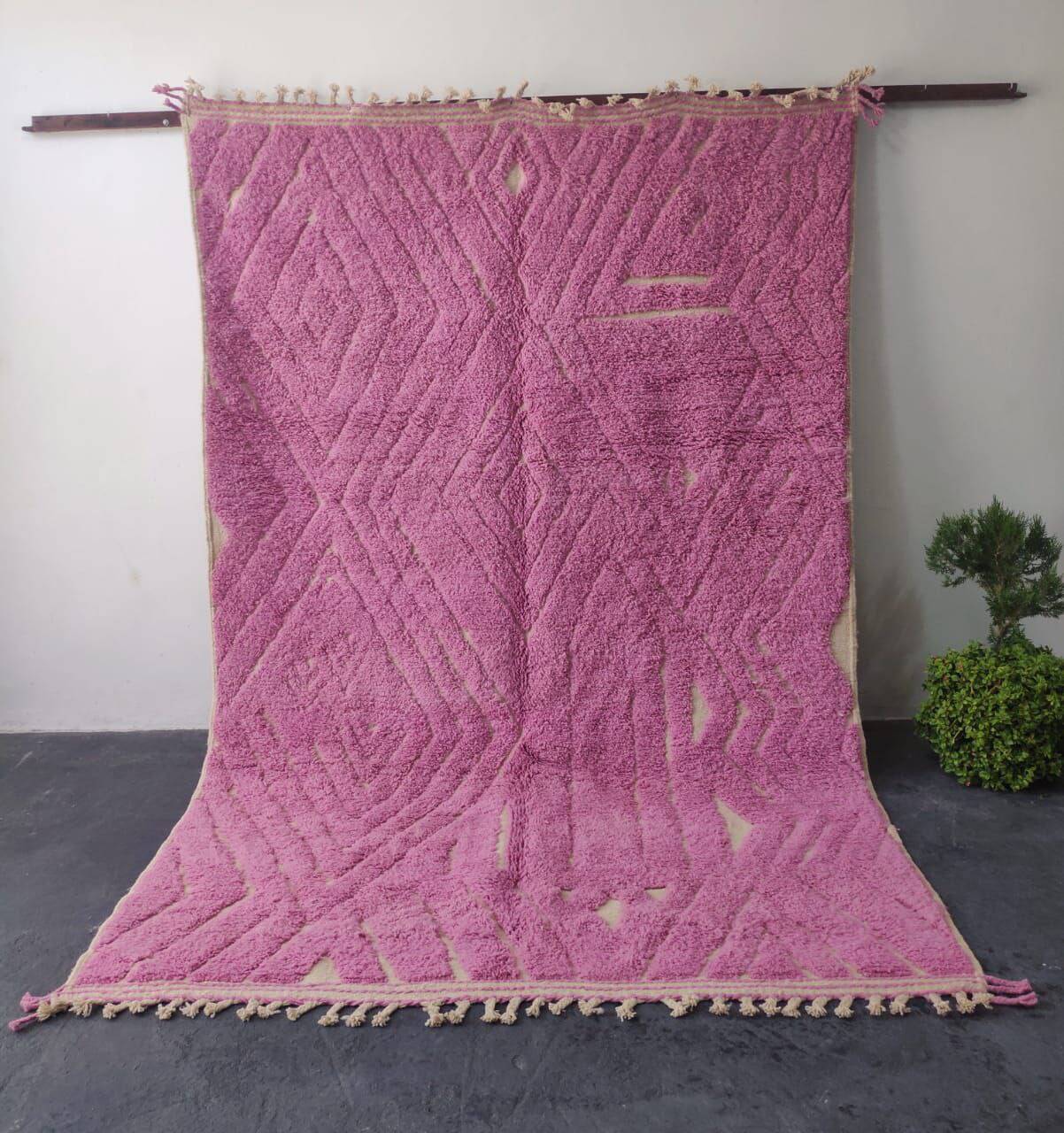 Superb Pink Beni Ouarain Rug, Modern Berber Design in Soft Wool 3x2m
