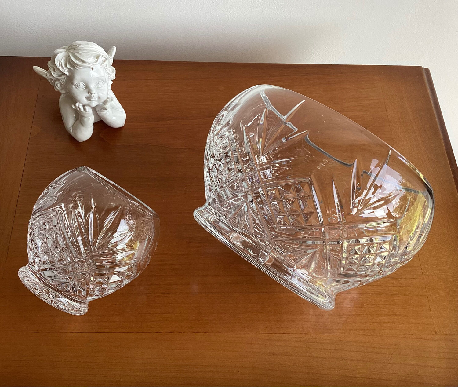 Set of 2 thick crystal candy cups
