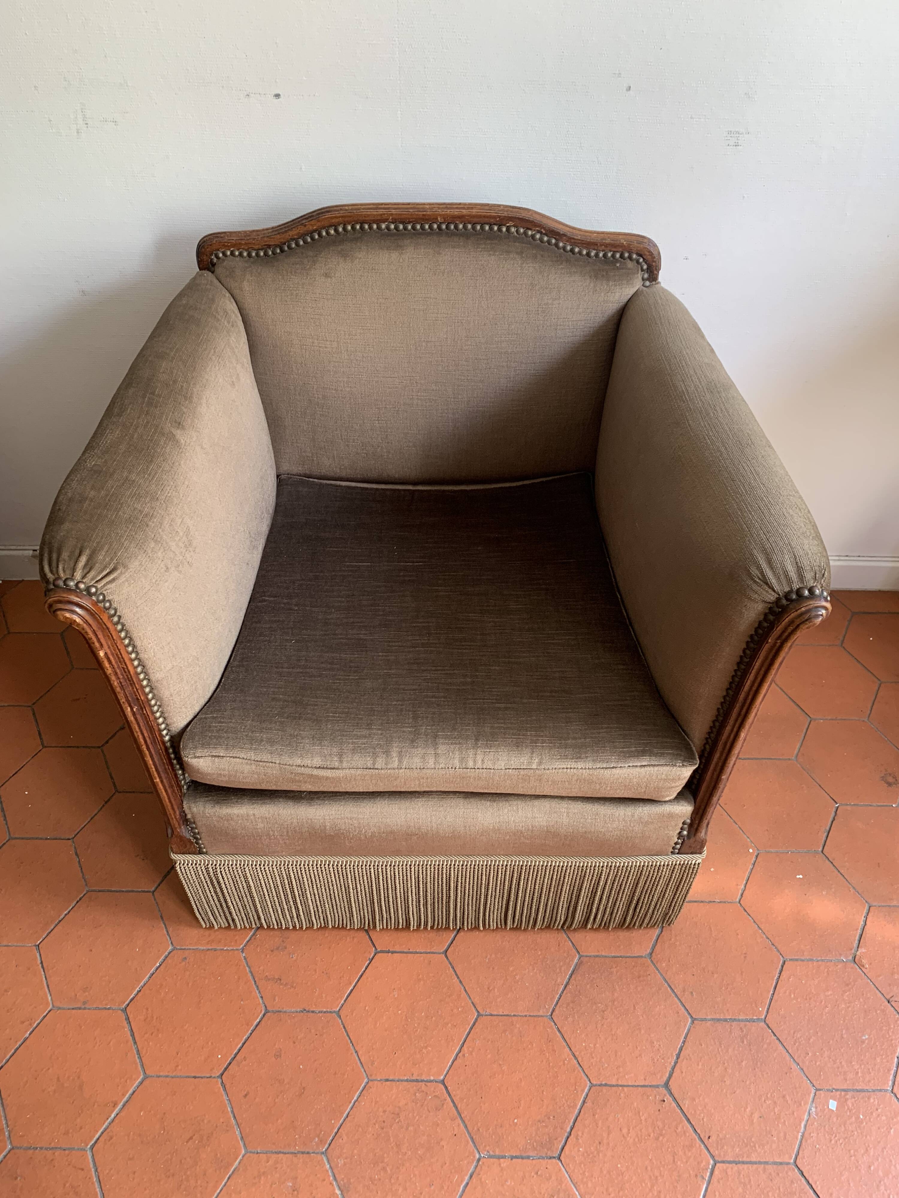 Art Deco armchair in taupe velvet, 1920/30