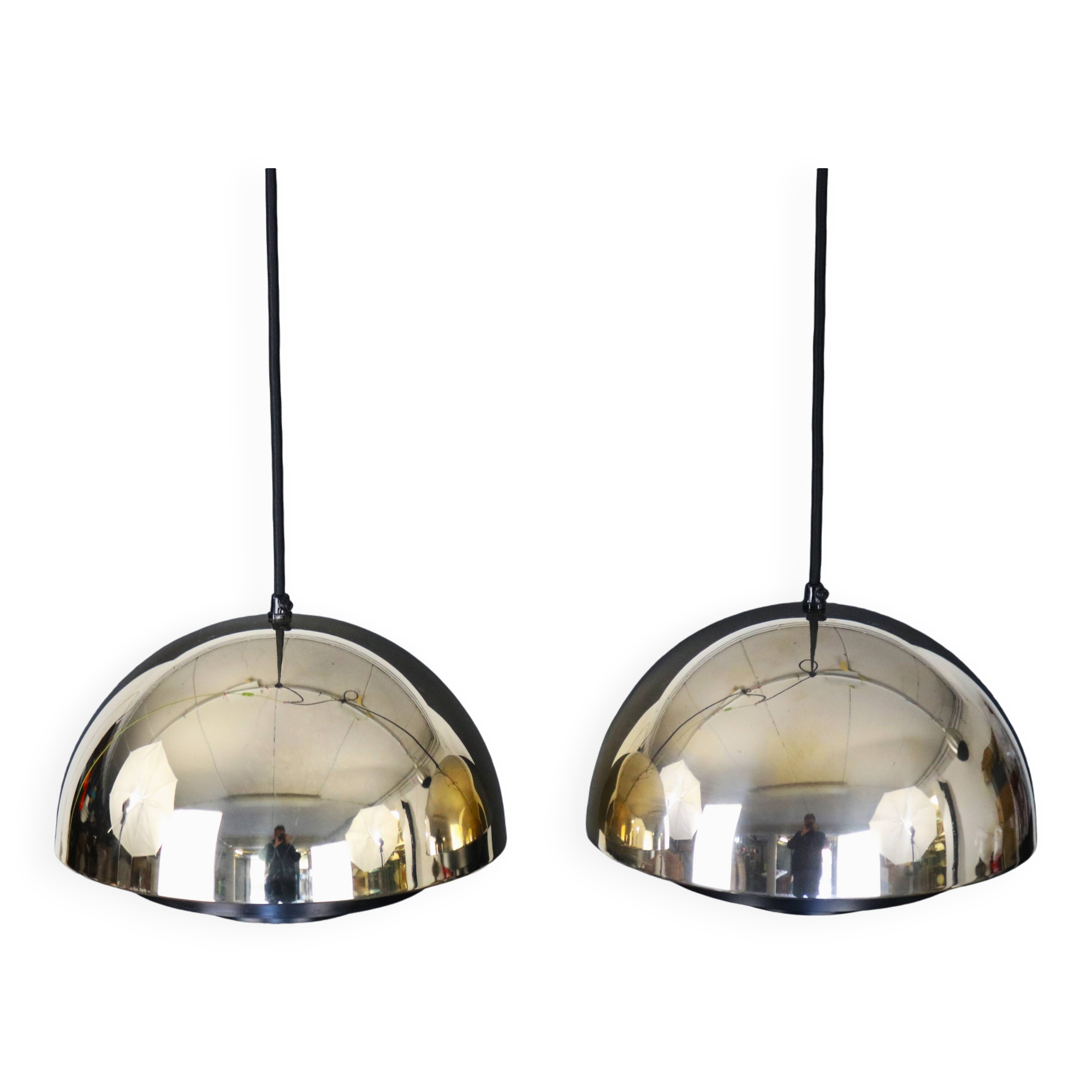 Pendant light “Milieu” Golden Line 24-carat-gold-plated. By Jo Hammerborg for Fog & Mørup. Denmark 1